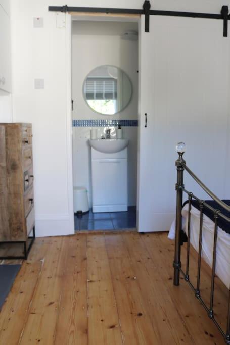 Flip Flop Flat, Sea Views, Short Stroll To Beaches Apartment