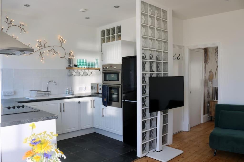Flip Flop Flat, Sea Views, Short Stroll To Beaches Apartment Newquay (Cornwall)