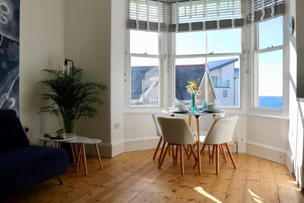 Flip Flop Flat, Sea Views, Short Stroll To Beaches Apartment